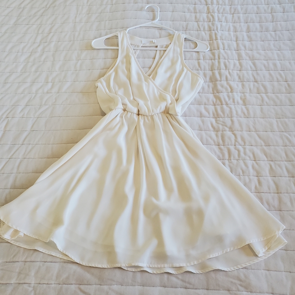 Lush White Sleeveless Midi Dress
